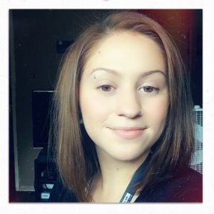 Meet your Posher, Ava